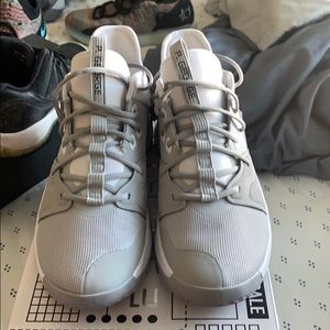 Paul George 3 Wolf Grey (BRAND NEW)